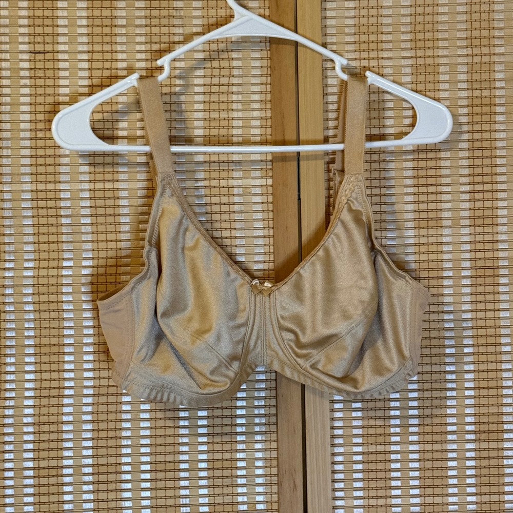 Amoena Rita SB 2004 Soft Cup Pocketed Mastectomy Bra Nude Beige 40C Feminine